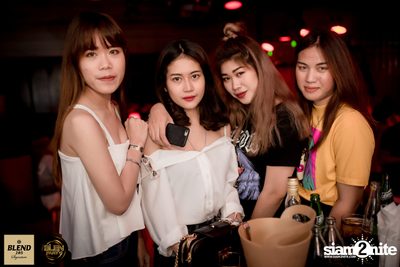 Blen Party กับ Da Endorphine ที่ สน็อบ — photo 43
