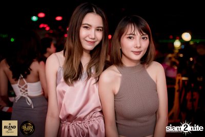 Blen Party กับ Da Endorphine ที่ สน็อบ — photo 45