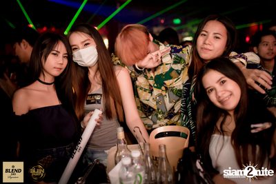Blen Party กับ Da Endorphine ที่ สน็อบ — photo 113