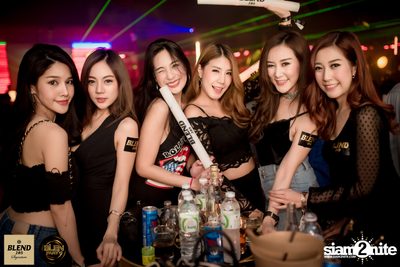 Blen Party กับ Da Endorphine ที่ สน็อบ — photo 119