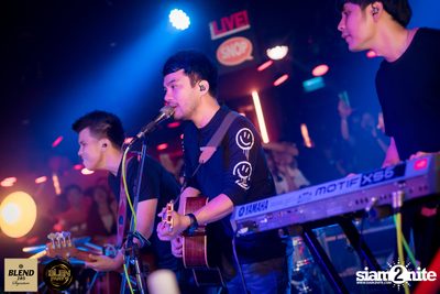 Blen Party กับ Da Endorphine ที่ สน็อบ — photo 131