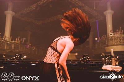 Mari Ferrari at ONYX — photo 29