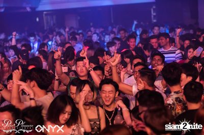 Mari Ferrari at ONYX — photo 36