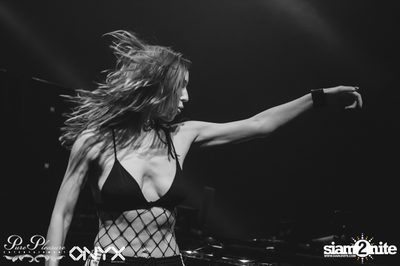 Mari Ferrari at ONYX — photo 37