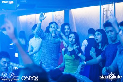 Mari Ferrari at ONYX — photo 96