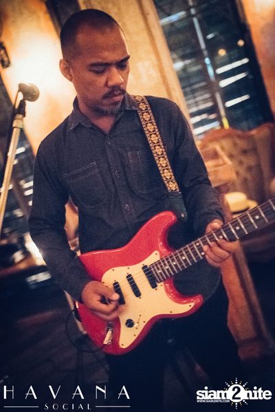 Blues Night โดย Yamin ที่ ฮาวาน่า โซเชียล — photo 2