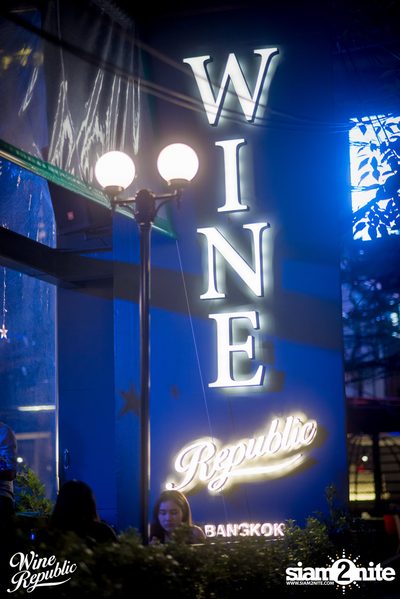 Friday Night at Wine Republic Thonglor — photo 23