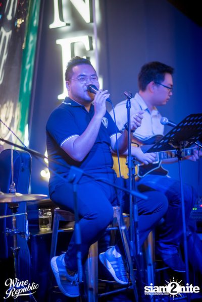 Friday Night at Wine Republic Thonglor — photo 34