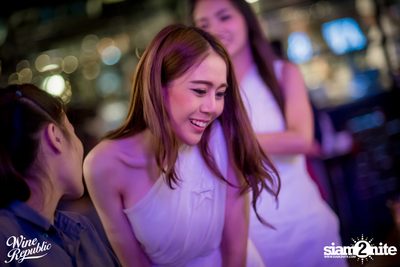Friday Night at Wine Republic Thonglor — photo 41