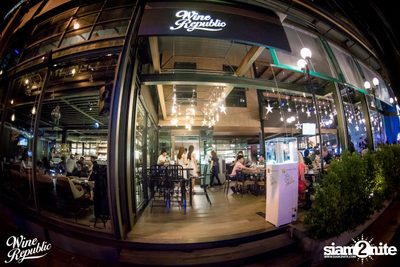 Friday Night at Wine Republic Thonglor — photo 68