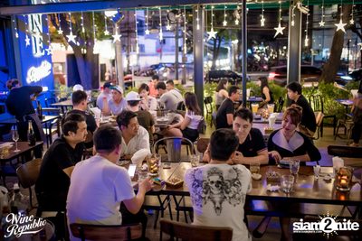 Friday Night at Wine Republic Thonglor — photo 90