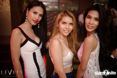 Stockings & Suspenders ที่ เลเวลส์ — photo 91