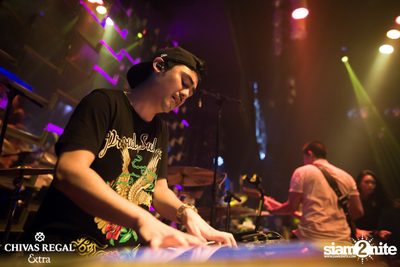 25Hours & Klear Live ที่ ดิฟเฟอร์ ผับ — photo 17