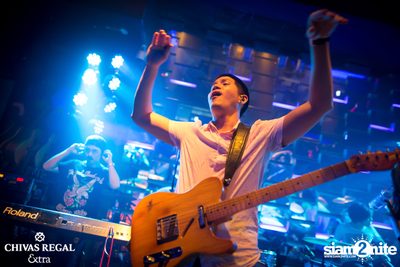 25Hours & Klear Live ที่ ดิฟเฟอร์ ผับ — photo 19