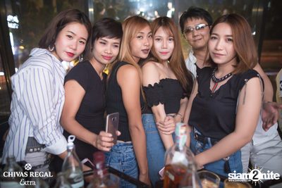 25Hours & Klear Live ที่ ดิฟเฟอร์ ผับ — photo 24