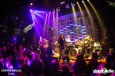 25Hours & Klear Live ที่ ดิฟเฟอร์ ผับ — photo 30