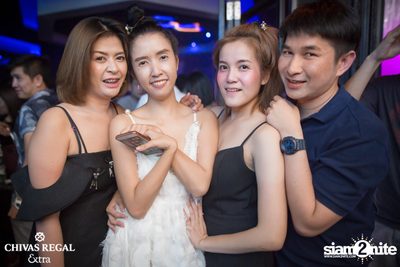 25Hours & Klear Live ที่ ดิฟเฟอร์ ผับ — photo 34