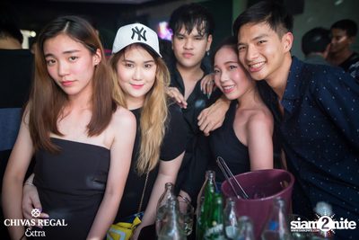 25Hours & Klear Live ที่ ดิฟเฟอร์ ผับ — photo 35