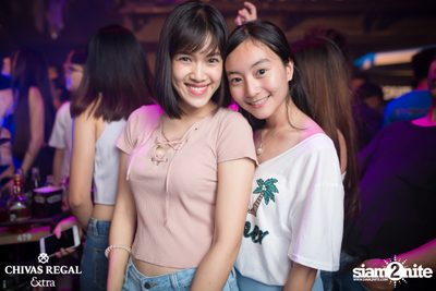 25Hours & Klear Live ที่ ดิฟเฟอร์ ผับ — photo 69