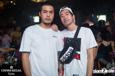 25Hours & Klear Live ที่ ดิฟเฟอร์ ผับ — photo 73