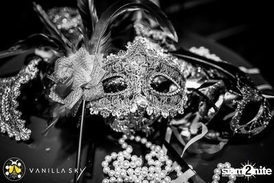 GLAMBuZzZ at Vanilla Sky Rooftop Bar — photo 9