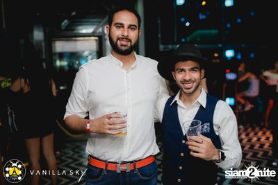 GLAMBuZzZ at Vanilla Sky Rooftop Bar — photo 32