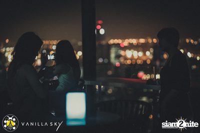 GLAMBuZzZ at Vanilla Sky Rooftop Bar — photo 40