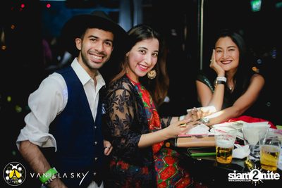 GLAMBuZzZ at Vanilla Sky Rooftop Bar — photo 48