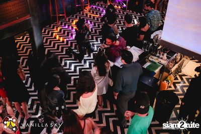 GLAMBuZzZ at Vanilla Sky Rooftop Bar — photo 56