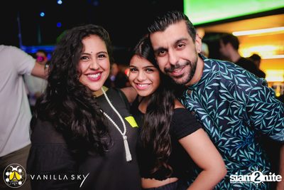 GLAMBuZzZ at Vanilla Sky Rooftop Bar — photo 65