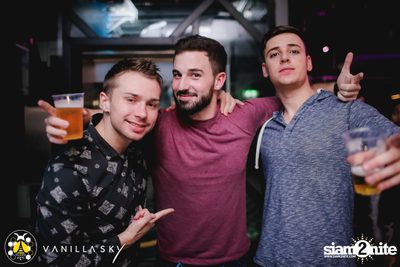 GLAMBuZzZ at Vanilla Sky Rooftop Bar — photo 72