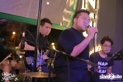 Friday Night at Wine Republic Thonglor — photo 9