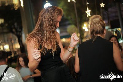 Friday Night at Wine Republic Thonglor — photo 11