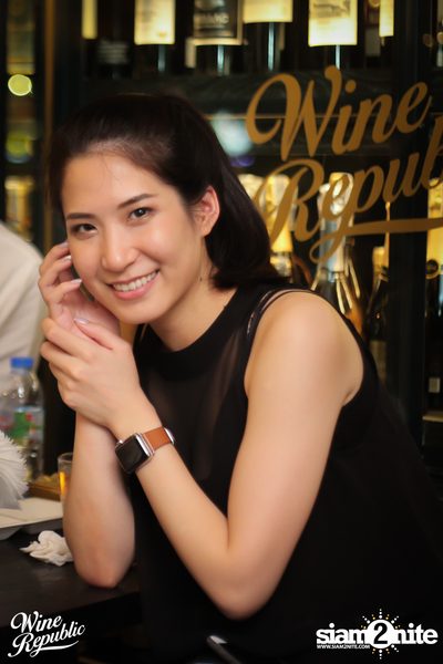 Friday Night at Wine Republic Thonglor — photo 20