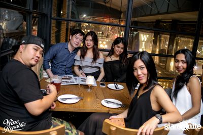 Friday Night at Wine Republic Thonglor — photo 38