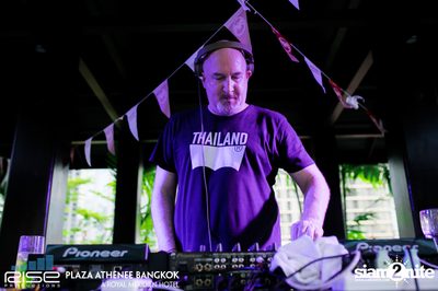 H20 Open Air Pool Party at Plaza Athenee Bangkok — photo 50