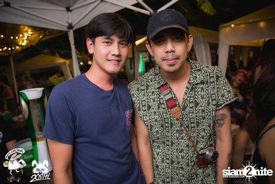 Musketeers at 20Something Bar — photo 120