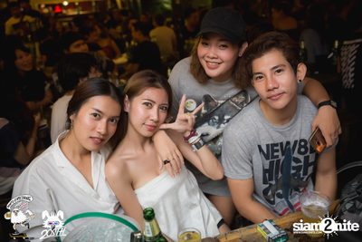 Musketeers at 20Something Bar — photo 123