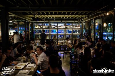 Atom Live at Wine Republic — photo 21