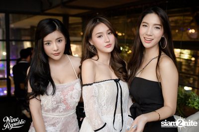 Atom Live at Wine Republic — photo 23