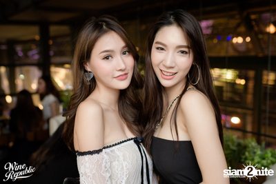 Atom Live at Wine Republic — photo 24