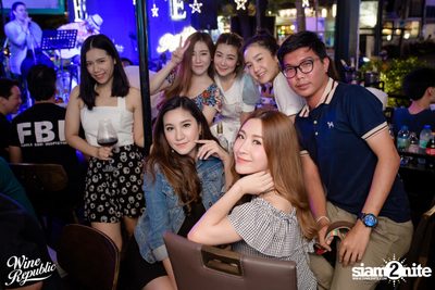Atom Live at Wine Republic — photo 38
