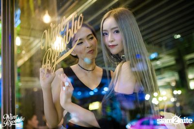 Atom Live at Wine Republic — photo 50