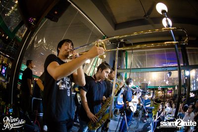 Atom Live at Wine Republic — photo 103