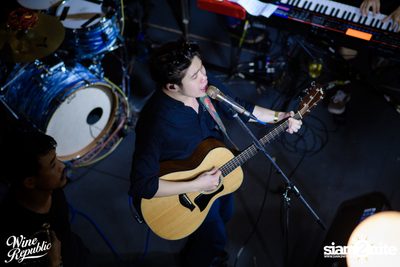 Atom Live at Wine Republic — photo 124