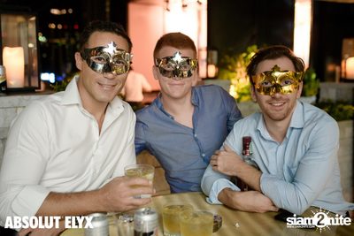 Fashion & Flirt at VOGUE Lounge — photo 25
