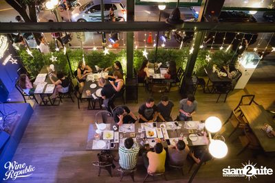 Friday Night at Wine Republic Thonglor — photo 13