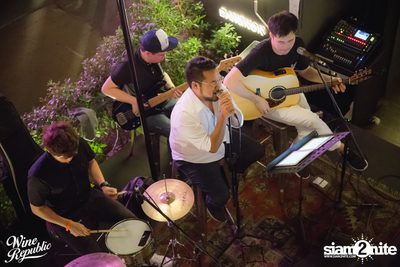 Friday Night at Wine Republic Thonglor — photo 44