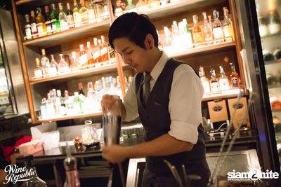 Friday Night at Wine Republic Thonglor — photo 93