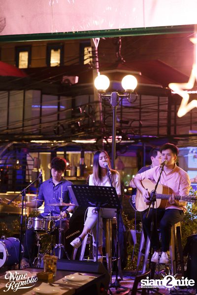 Friday Night at Wine Republic Thonglor — photo 23